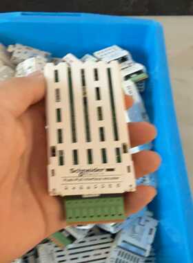 施耐德通讯卡，VW3A3424，装机没用，有62个，99新--议价商品