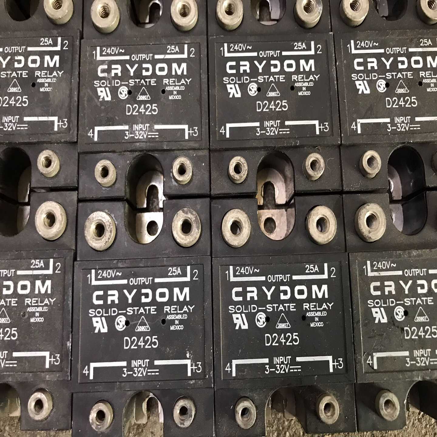 【议价】快达固态继电器D2425240V25A3-32VDC