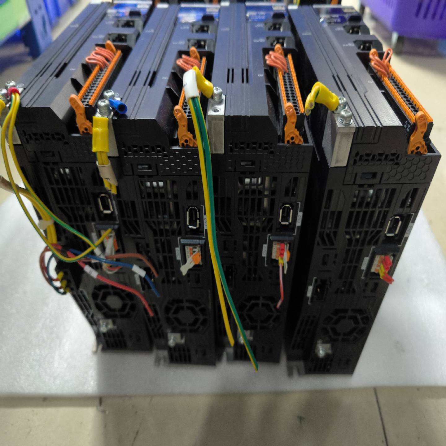 750W伺服R88D-1SN08H-ECT，成色不错实{议价}