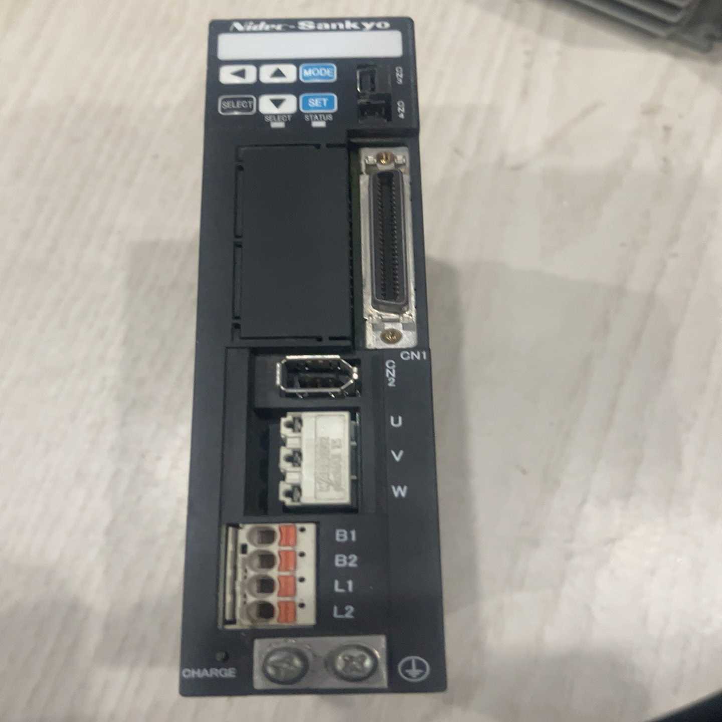 三协伺服驱动器，型号DA22411，功率400W，实物图片，适用