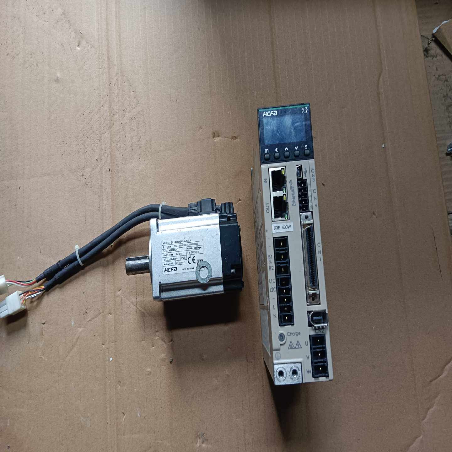 议价禾川400W总线伺服电机X3E，功能正常，成色为实图