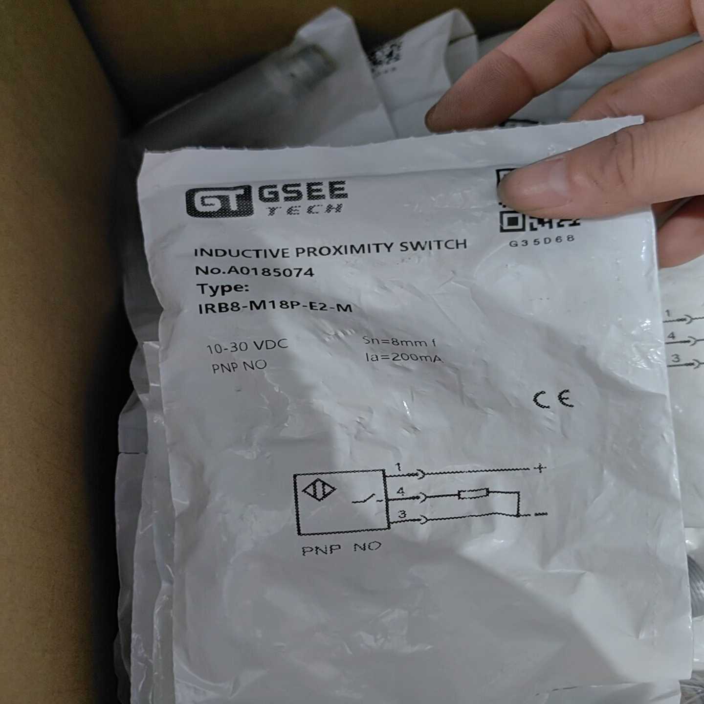 GSEE吉诺A0185074传感器IRB8--M18P-E2--议价商品