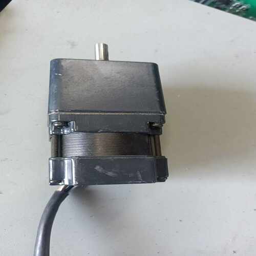 咨询-AXHM015K-5东方VEXTA电机，成色如图，功能