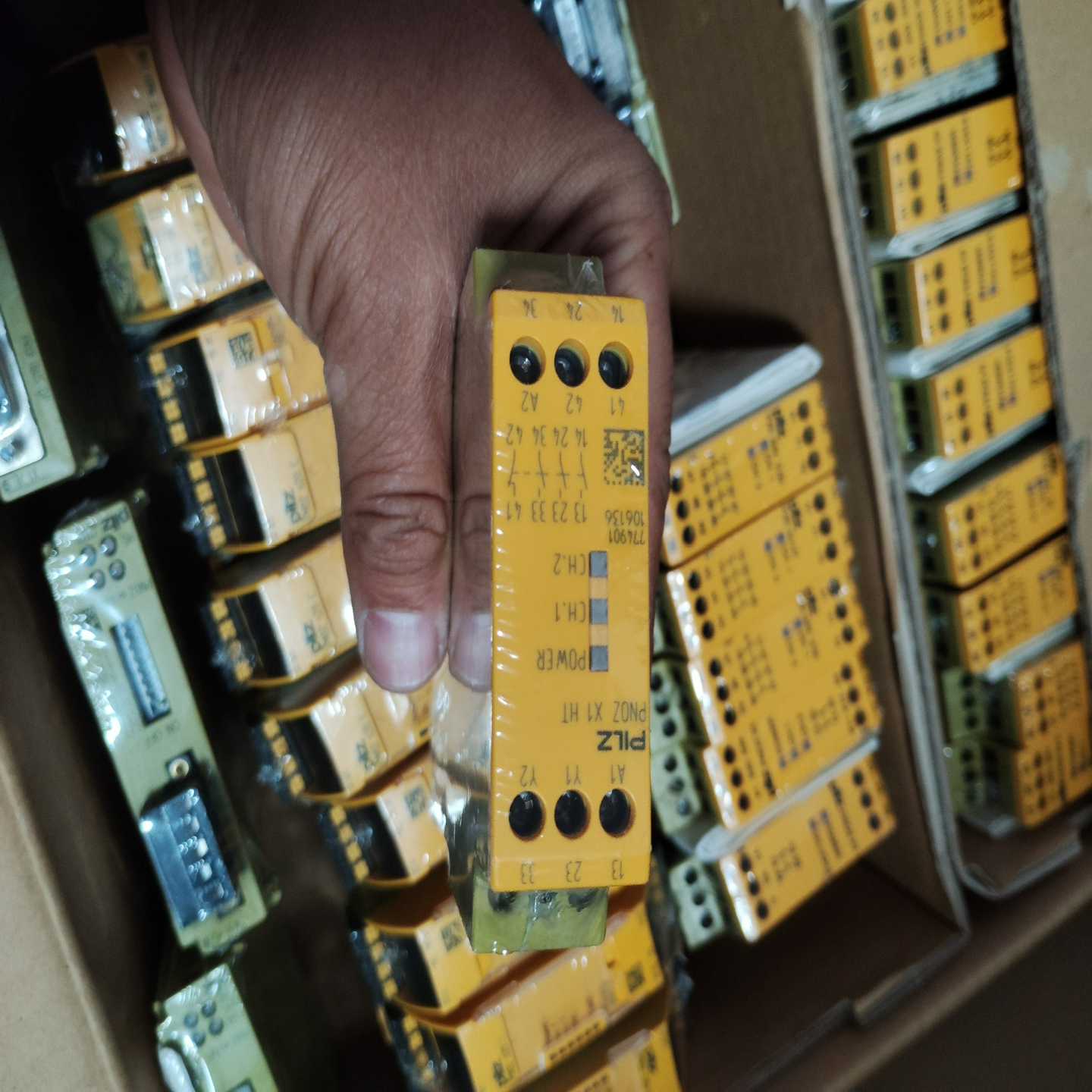 PNOZX1HT序列号774901PILZ就询价