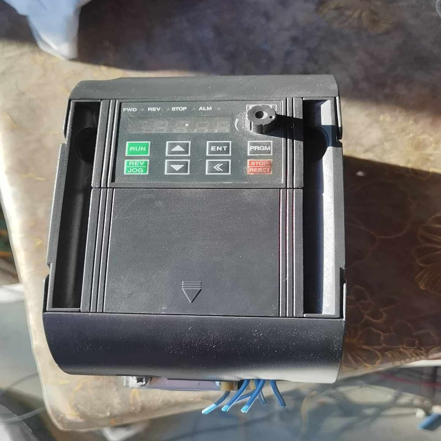 三晶变频器S350-V4.060S2R2G32.2KW