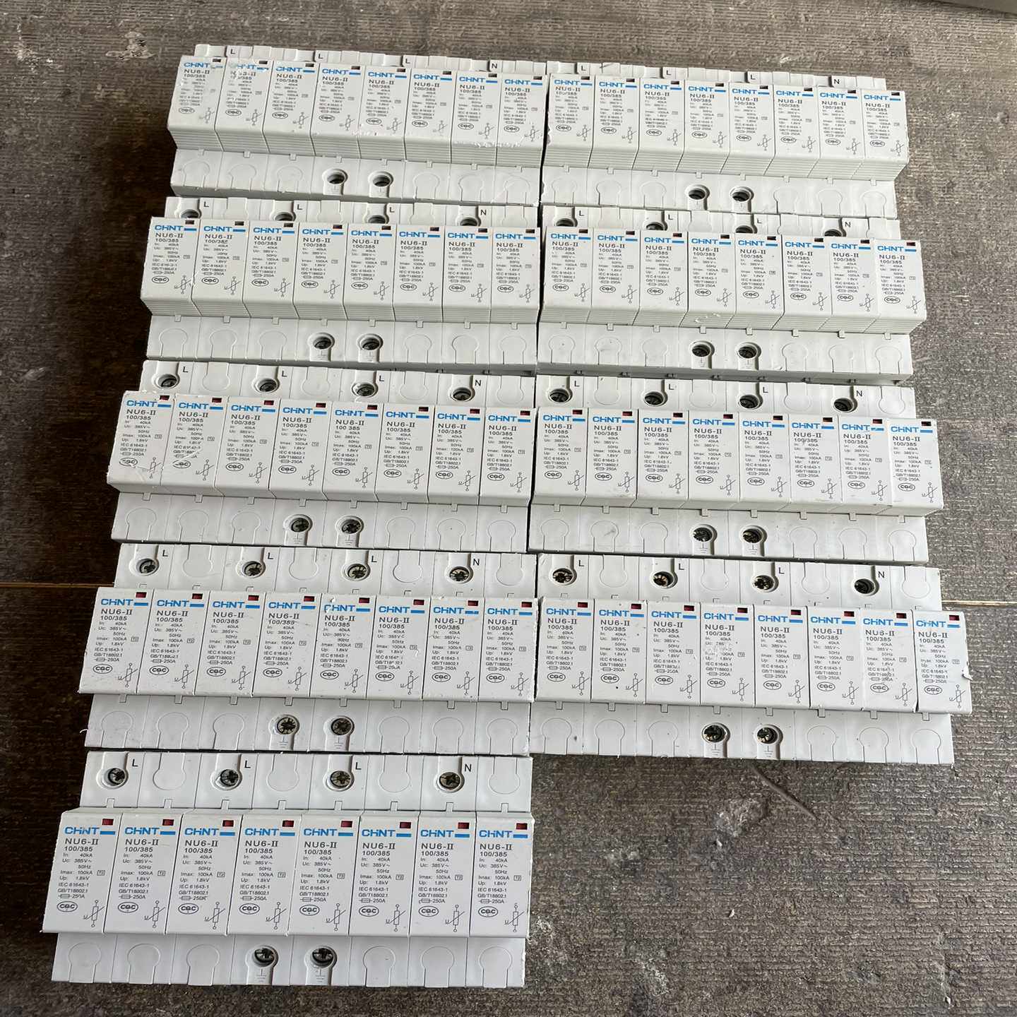 正泰NU6-II浪涌保护器，型号NU6-II100/385