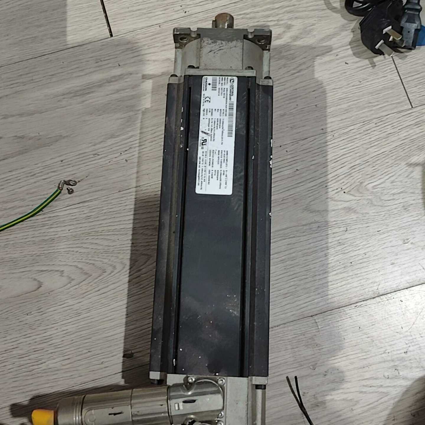 CONTROLTECHNIQUES伺服电机095U2D3