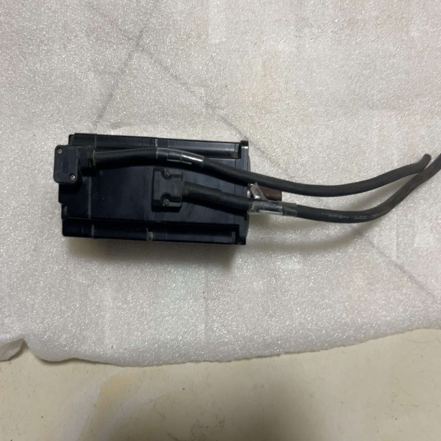 SGMJV-04A3A6C货成色如图功能轴有点(跳跳机械）