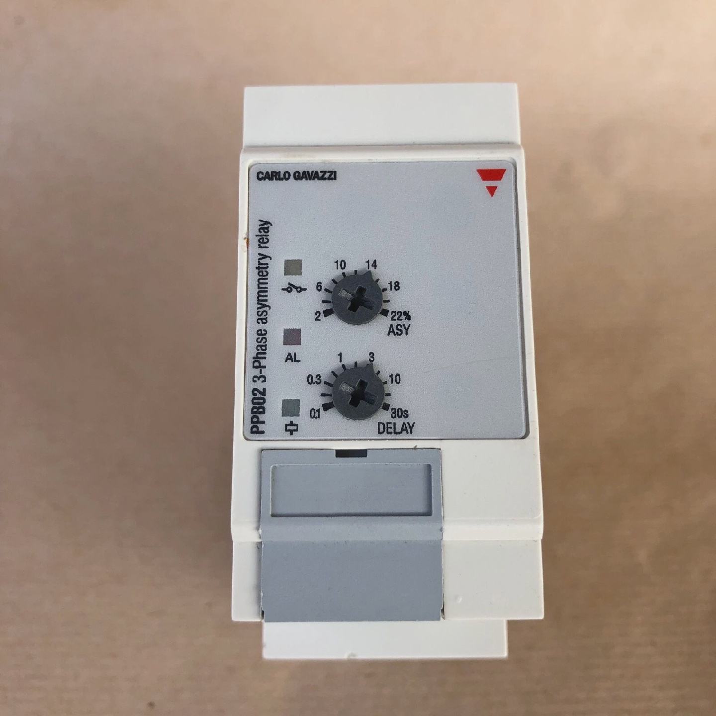 CARLO GAVAZZI PPB02CM48 3Phasen AsymmetrieRelais - 实物图