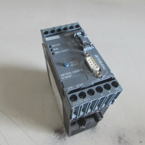 SIEMENS SIMOCODE PRO C BASIC UNIT 3UF70101AB000 XLNT TAKEOUT