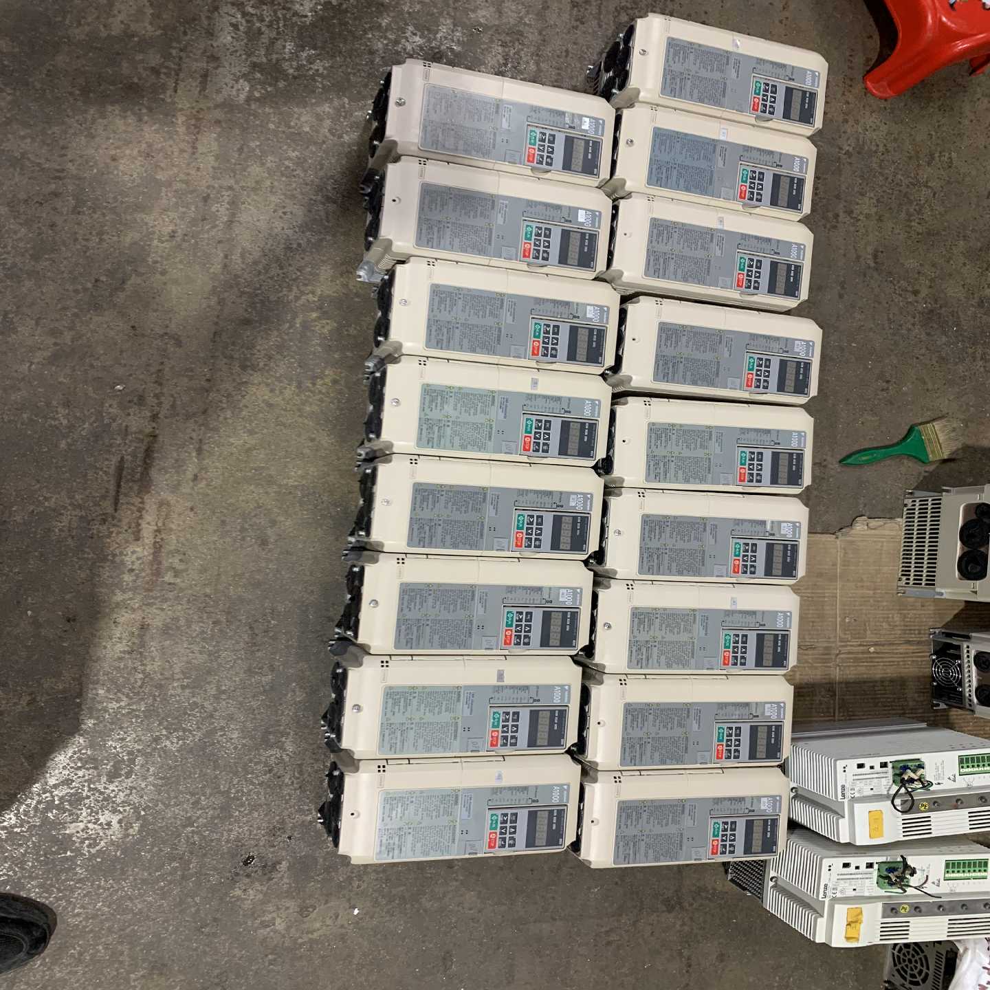 询价安川A1000变频器3KW，AB4A0009FBA，