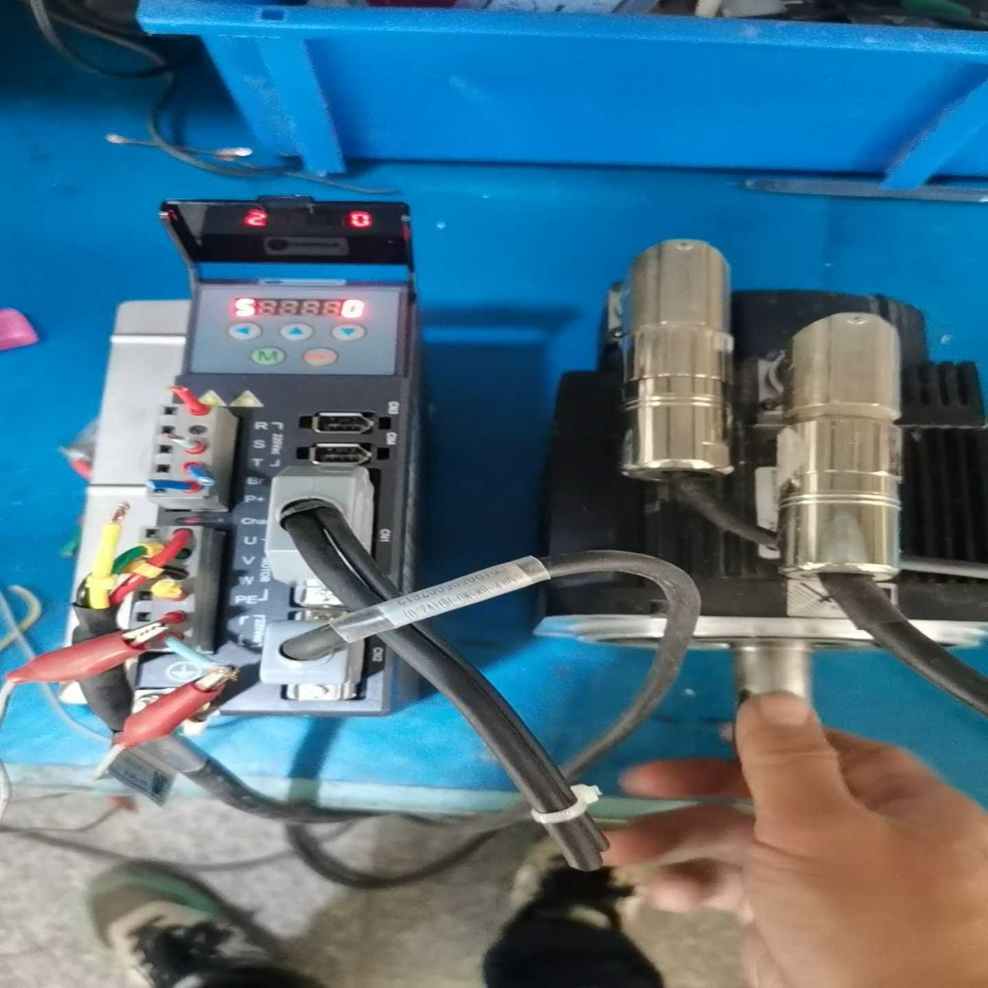 雷赛伺服1.3KW，驱动L5-1300Z-DKNR，电机AC