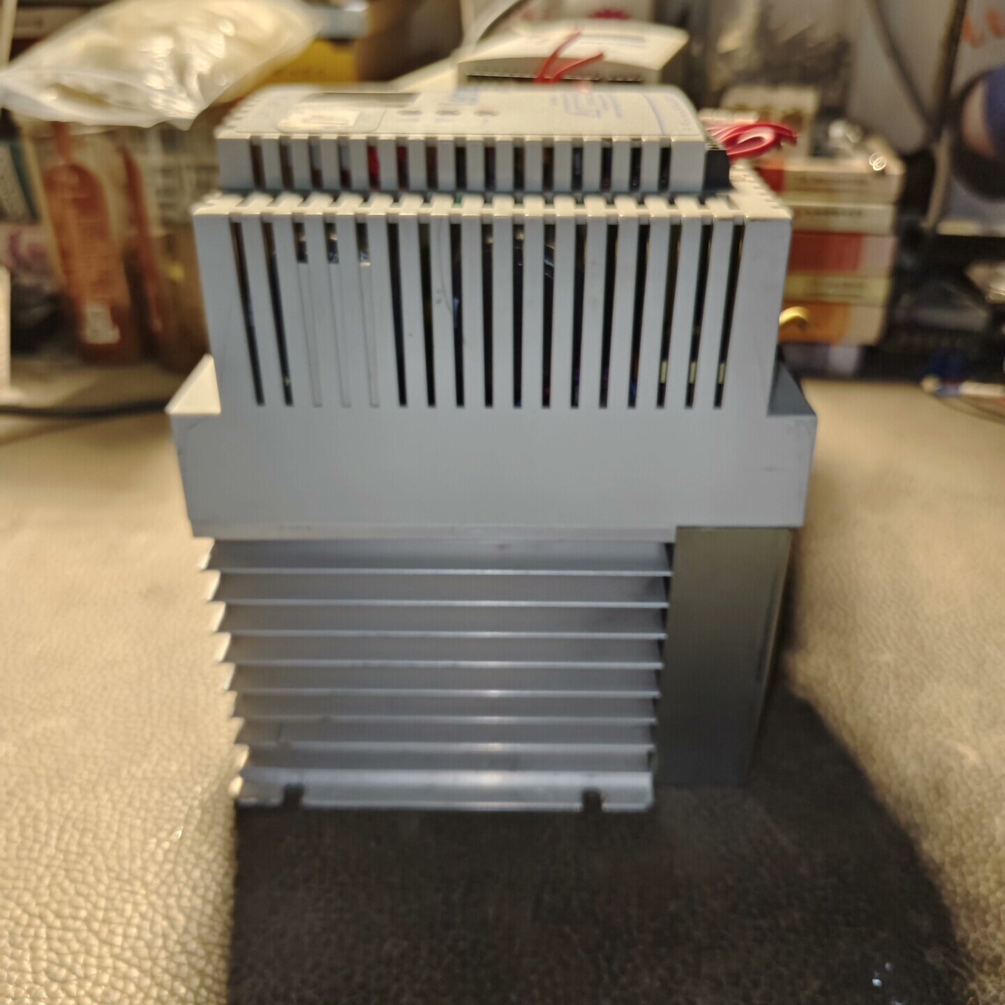 询-变频器三相380v4KW伦茨ESMD402L4TX图片