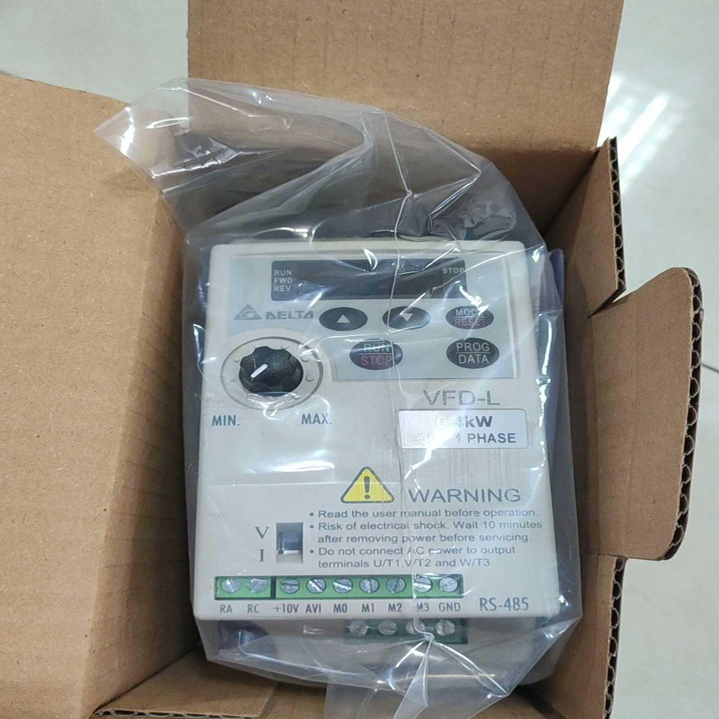 台达L系列变频器VFD004L21A/002/007/220询价