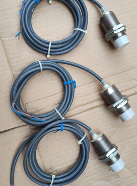 【询价】接近开关E2EM-X30MX1 剩余3个一个带原盒，工