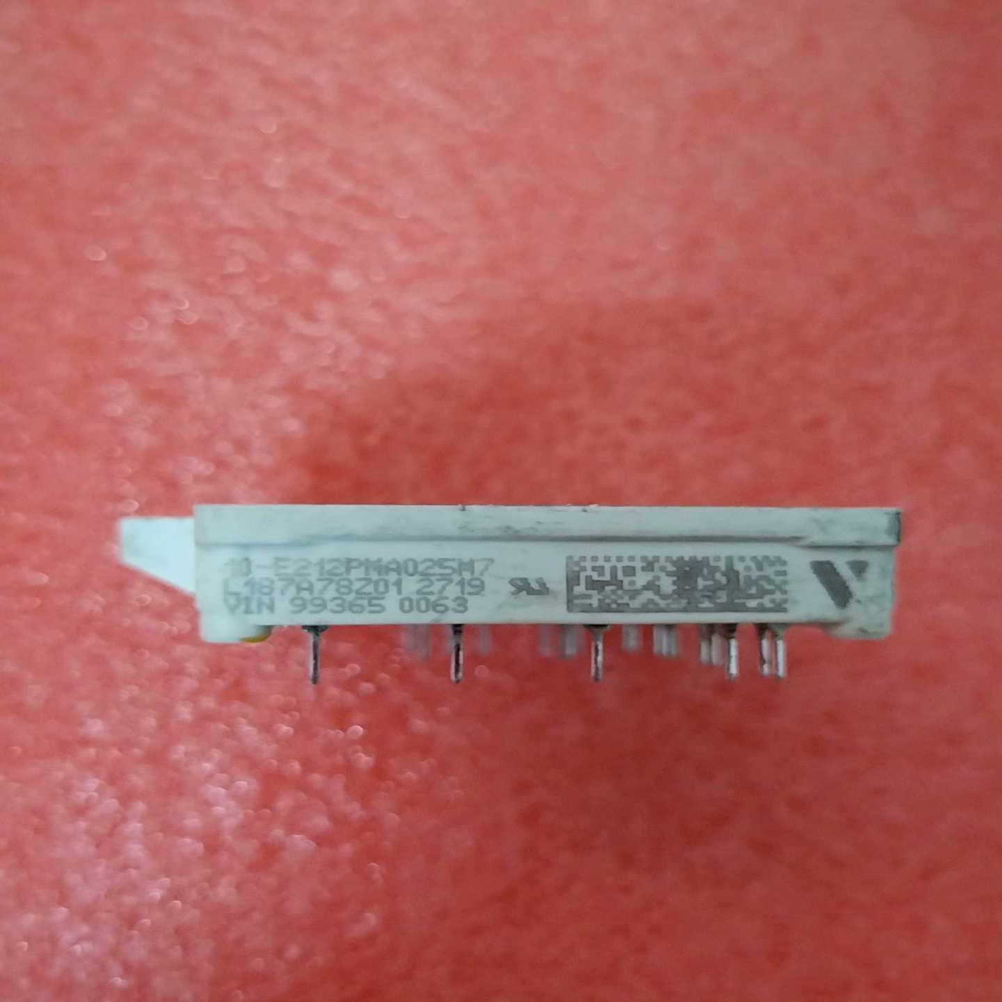 询~10-E212PMA025M7   L187A78Z01