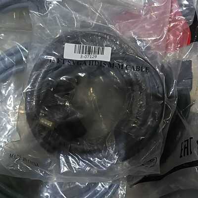 描述：SVGA电缆，15英尺，公对公，HD15接口--议价商品