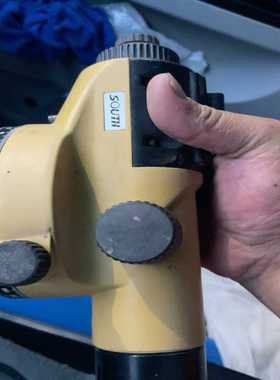 南方测绘NL32A水准仪，黄色外壳，带原装箱。实物拍摄，成色--议