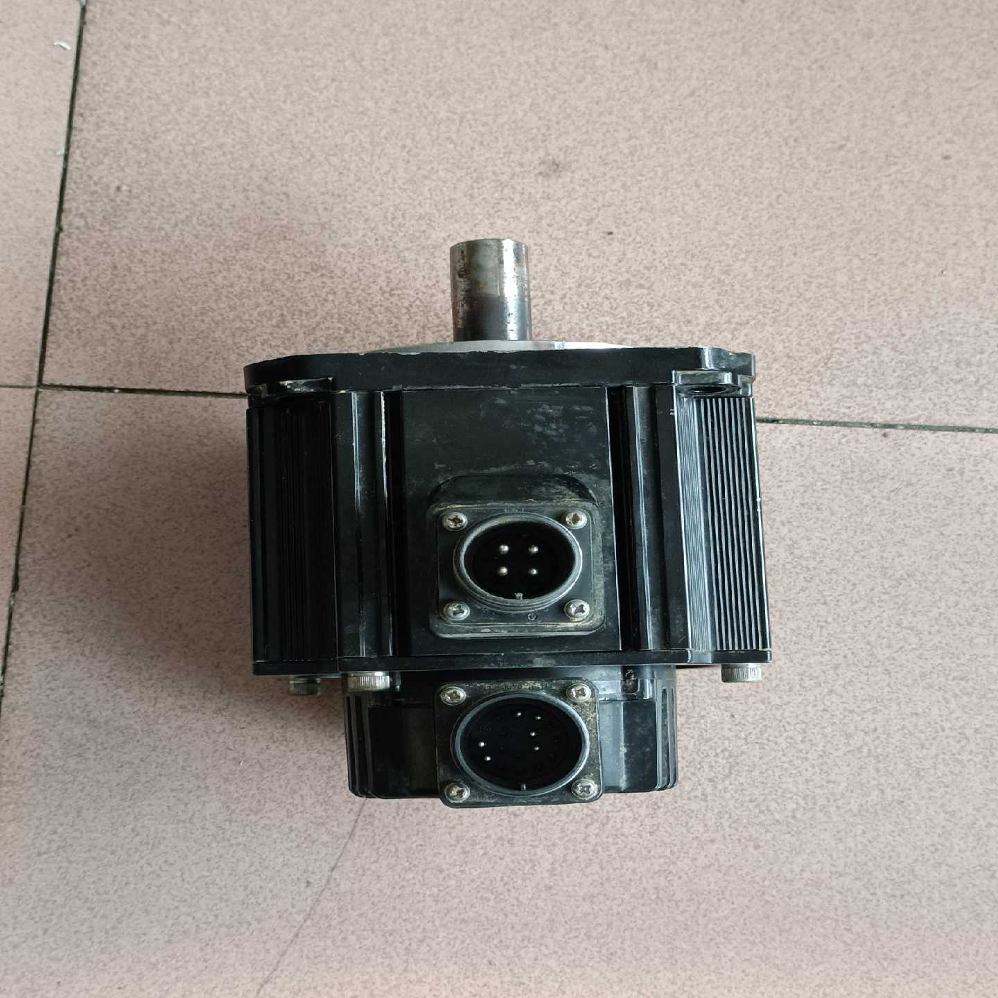 富士伺服电机GYG102C5-RG21kw图片实询价