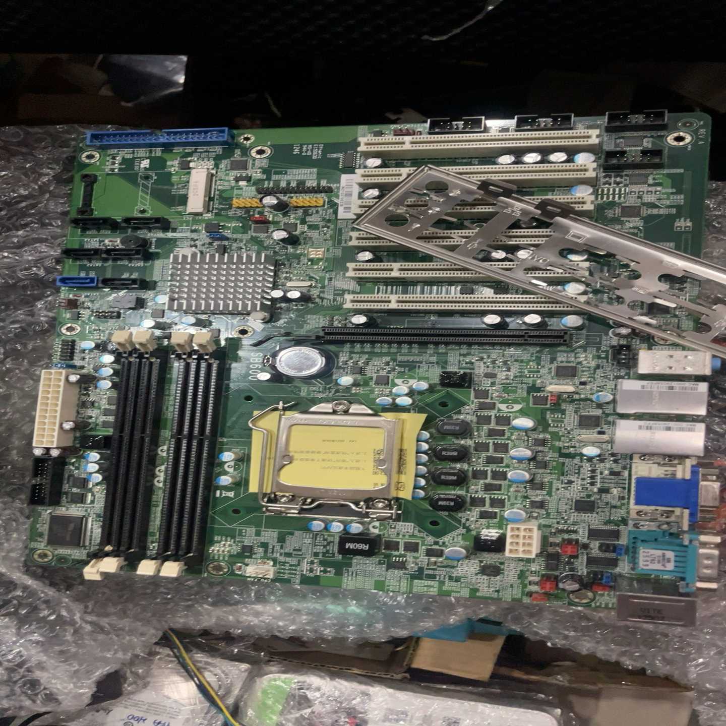 DFI工控主板 SB600,1155针CPU接口,四条内存插-询价客服