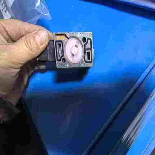 咨询-MAC电磁阀PE-501JM3个/501JD2个