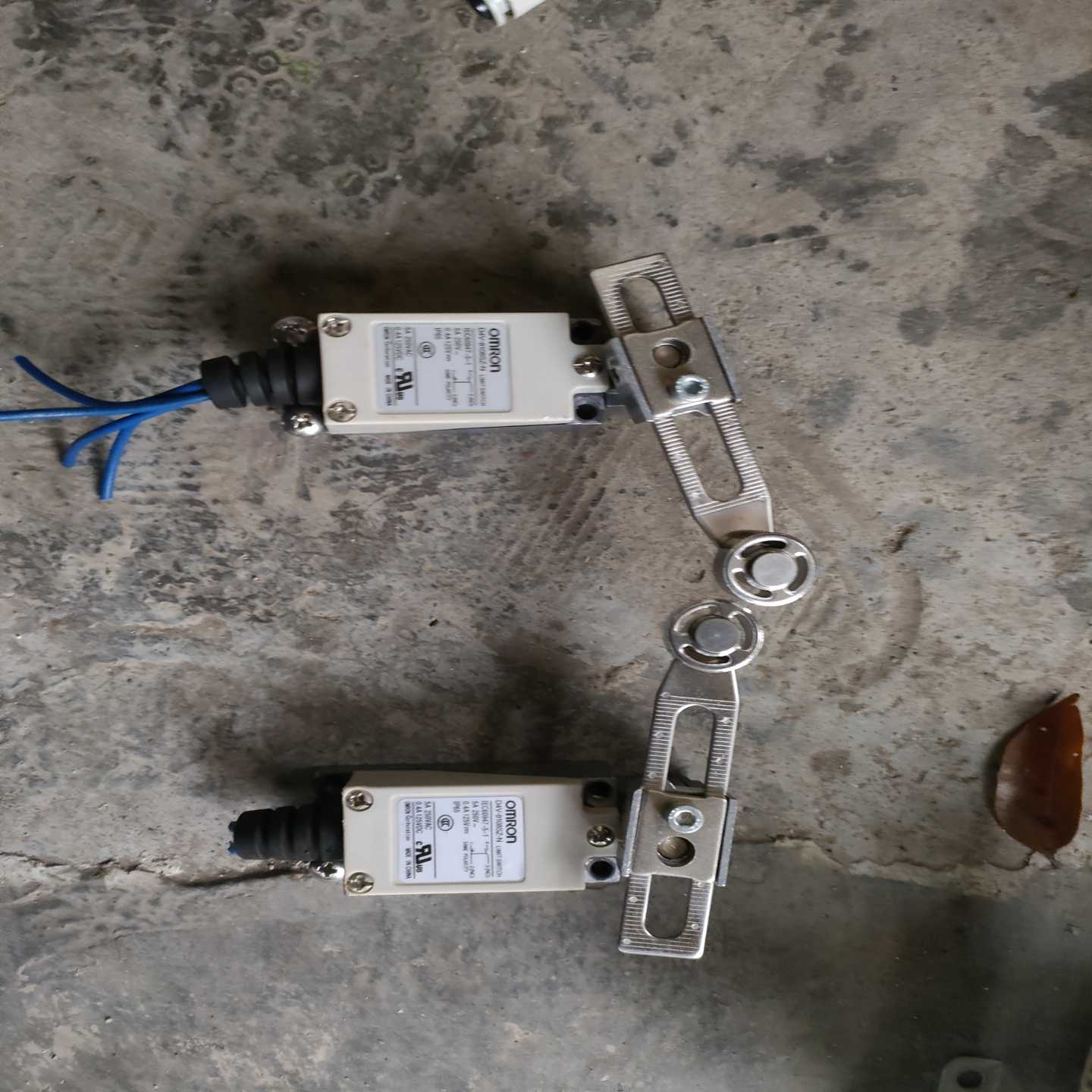 行程开关限位开关D4V-8108SZ-N询价