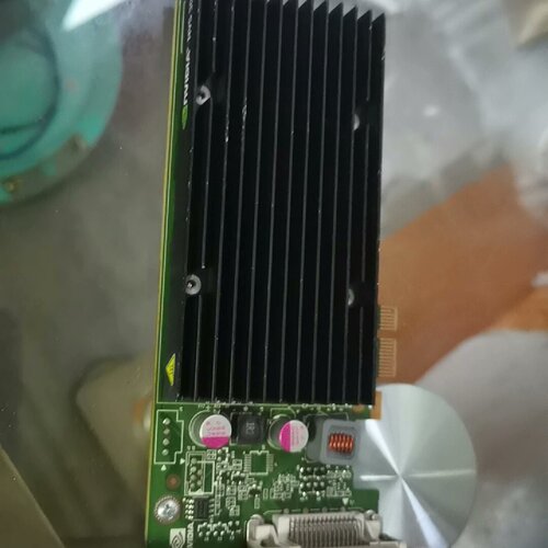 Quadro NVS300 300NVS PCIE x1-询