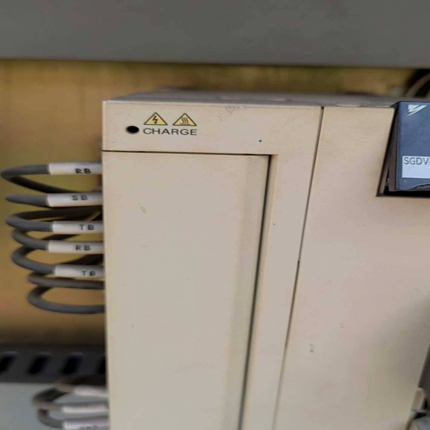 安川伺服驱动器型号：SGDV-5R5A01A002000询价