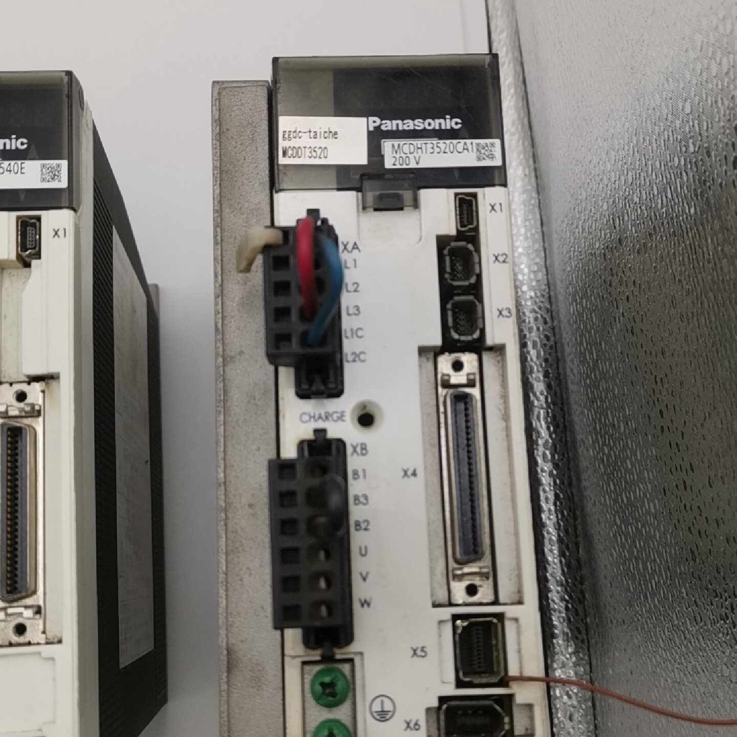 松下伺服驱动器MFDHTA390E，3KW一台，MEDHT7--议价商品