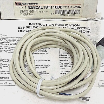 NIB CUTLERHAMMER E58CAL18T110D2 E58 PHOTOELECTRIC SENSOR SER