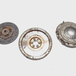 SEAT clutch 038141032 piece III IBIZA LuK