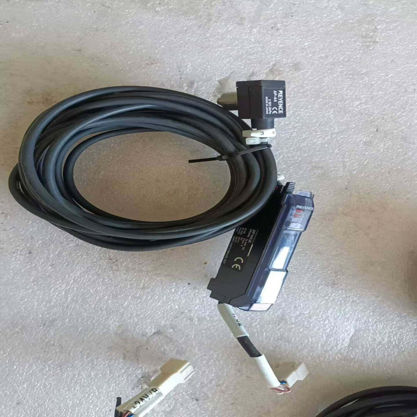 AP-V41A与AP-V42A光电开关KEYENCE基恩询价