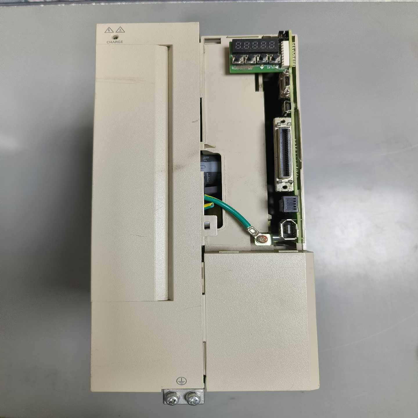 安川SGD7S-330A00A002伺服驱动器，安川7系5k--议价商品