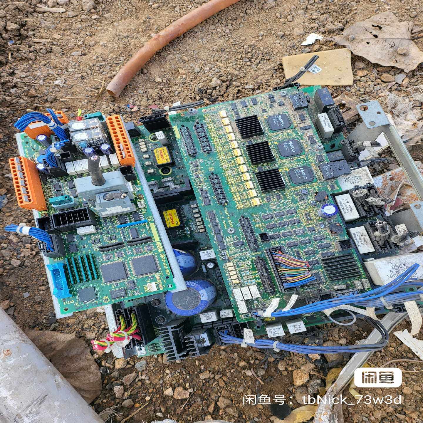 出FANUC机器人控制器，一套多块板子，型号括A05B-2