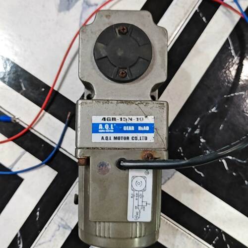 溢价-中空直角减速电机25W220V速比115轴孔15