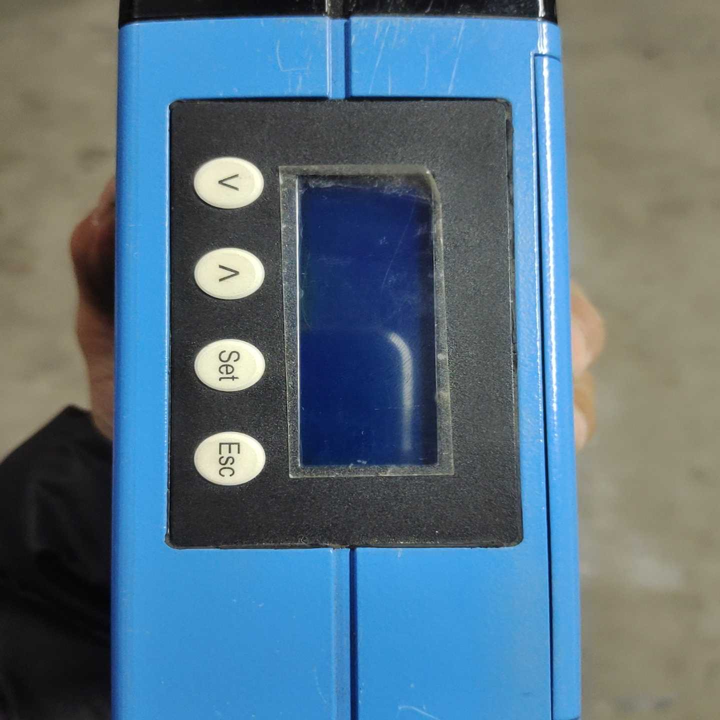 SICK西克9成新激光测距仪传感器DME5000-112~询价