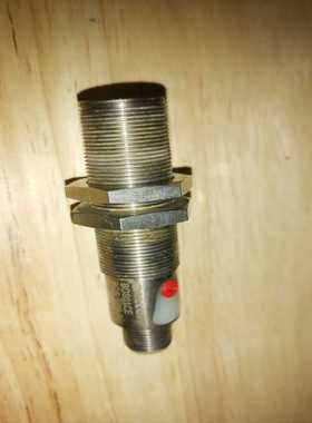 原装BALLUFF巴鲁夫BOS01CE光电传感器BOS18-议价