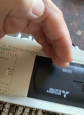 三菱PLC控制器FX3GA40MTCM220V包功能拍前询价