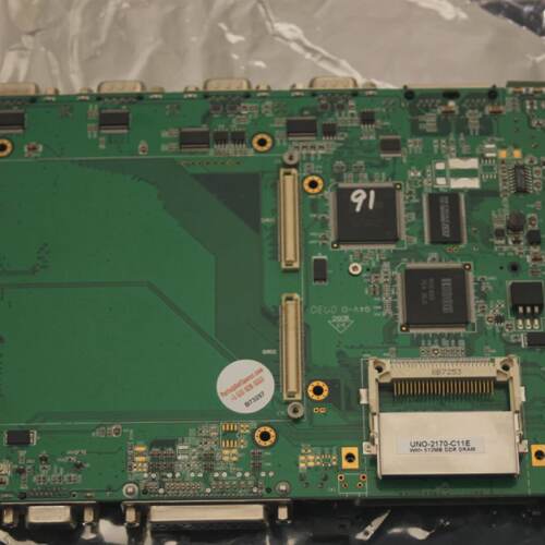 UNOB2102CB主板带512MBDDRDRAMADVANTECH