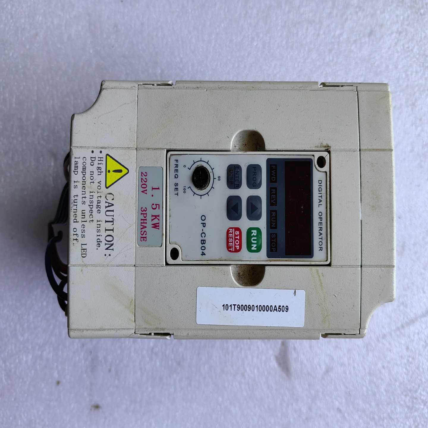 议价原装拆机海利普变频器HLPC01D523BY功能完好，