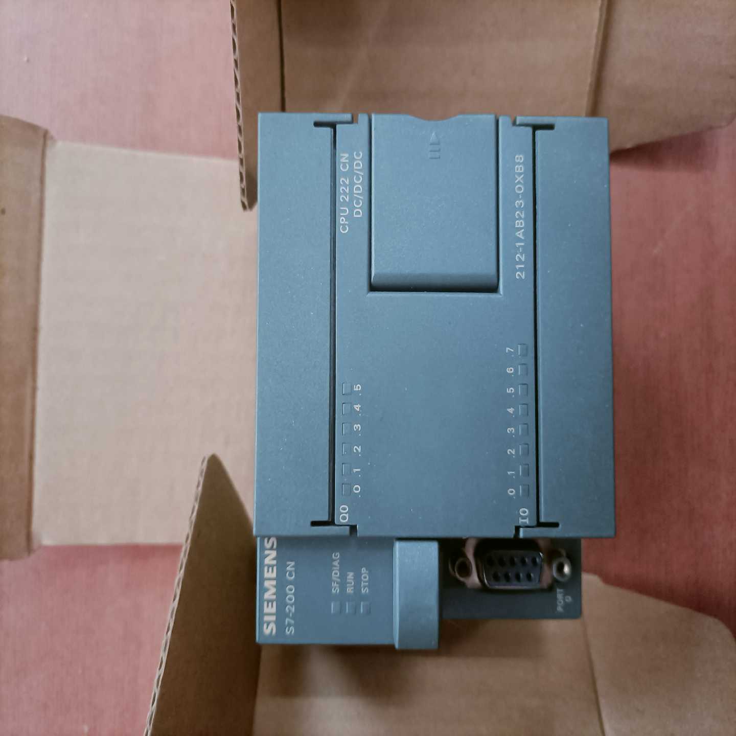 【议价】PLC212-1AB23-0XB8实物如图，带适用