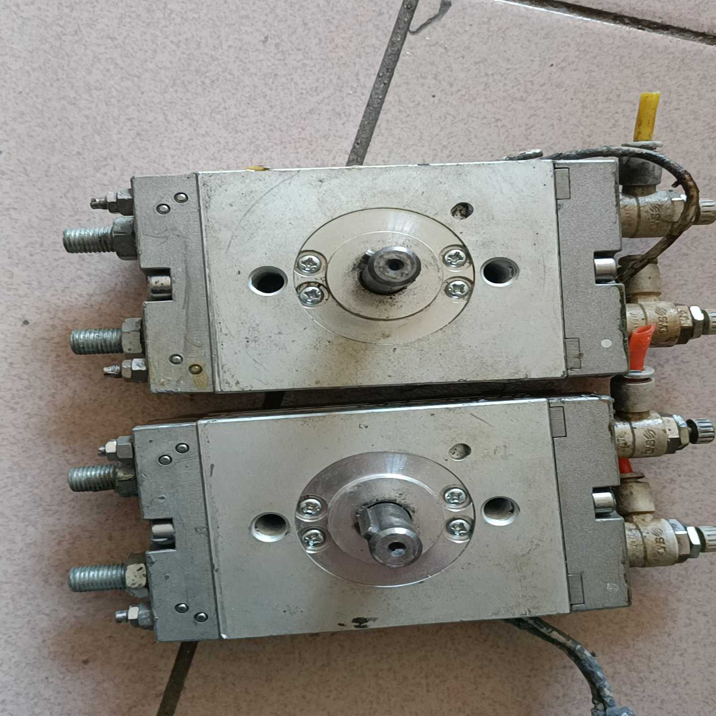 询价【SMC旋转气缸】型号CDRQB20-90，90度旋转气缸，