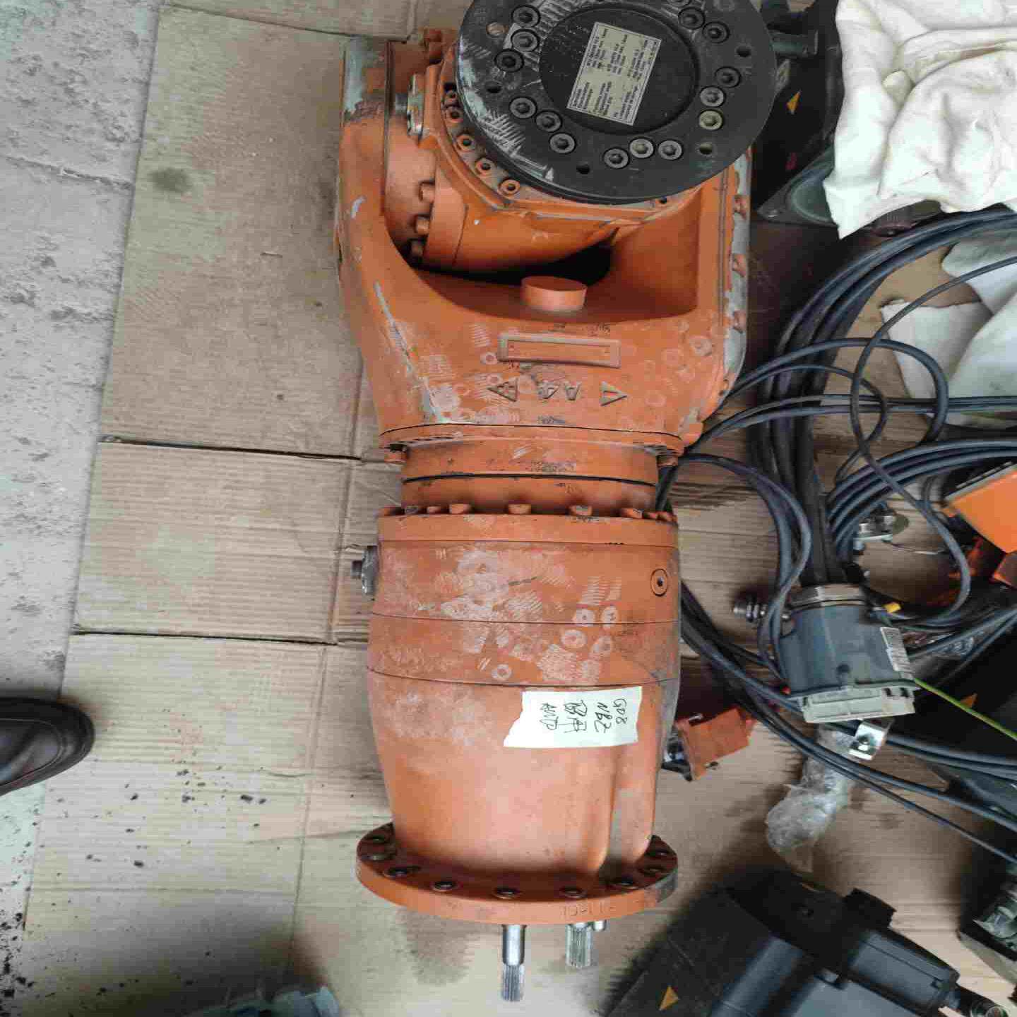 询价~库卡机器人手腕，KRC2，KR210，KR240，00-10