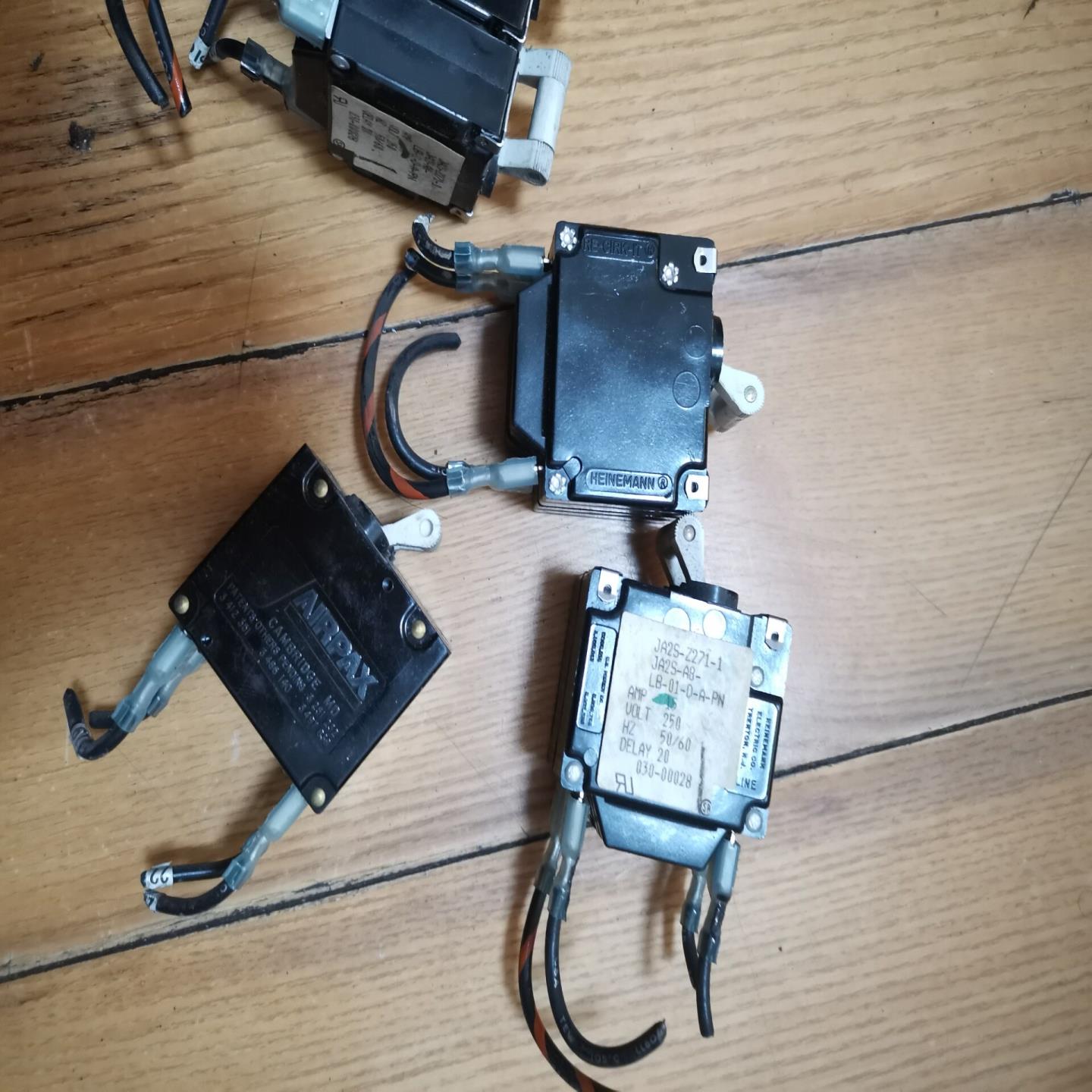 （议价)CARLING 美国嘉陵 两极断路保护开关 进口双联开关