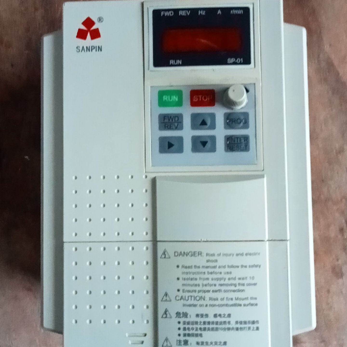 【议价】三品变频器ZPJ-1.5G/2.2P-3P-DG-XT 1.适用390