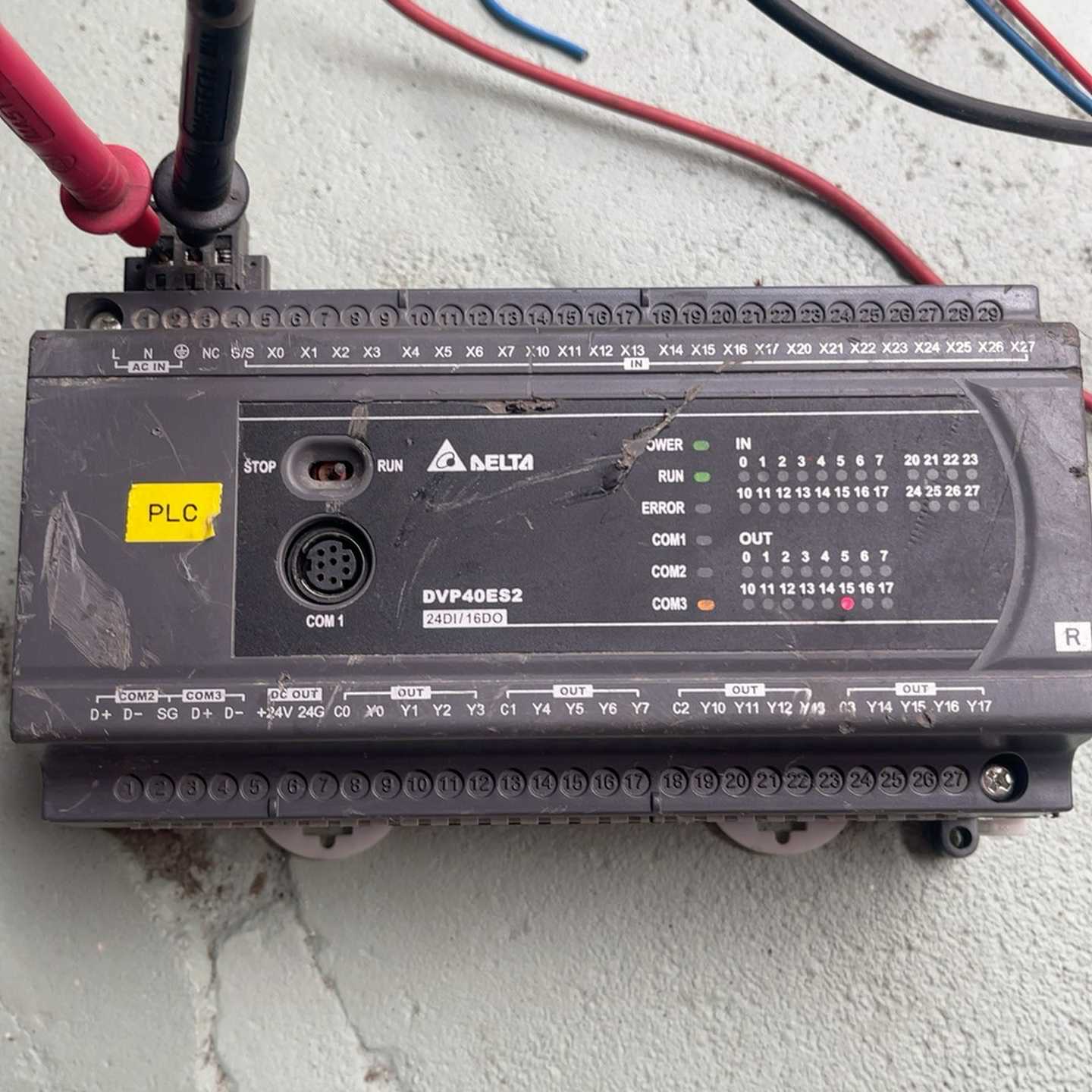 台达PLCDVP40ES200R一台通电如图少插口排询价