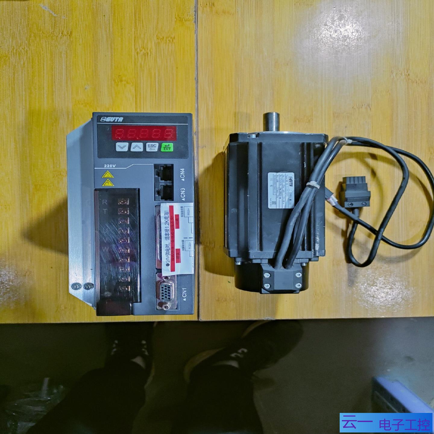 ID100 4R5 S 艾威图伺服驱动器；议价