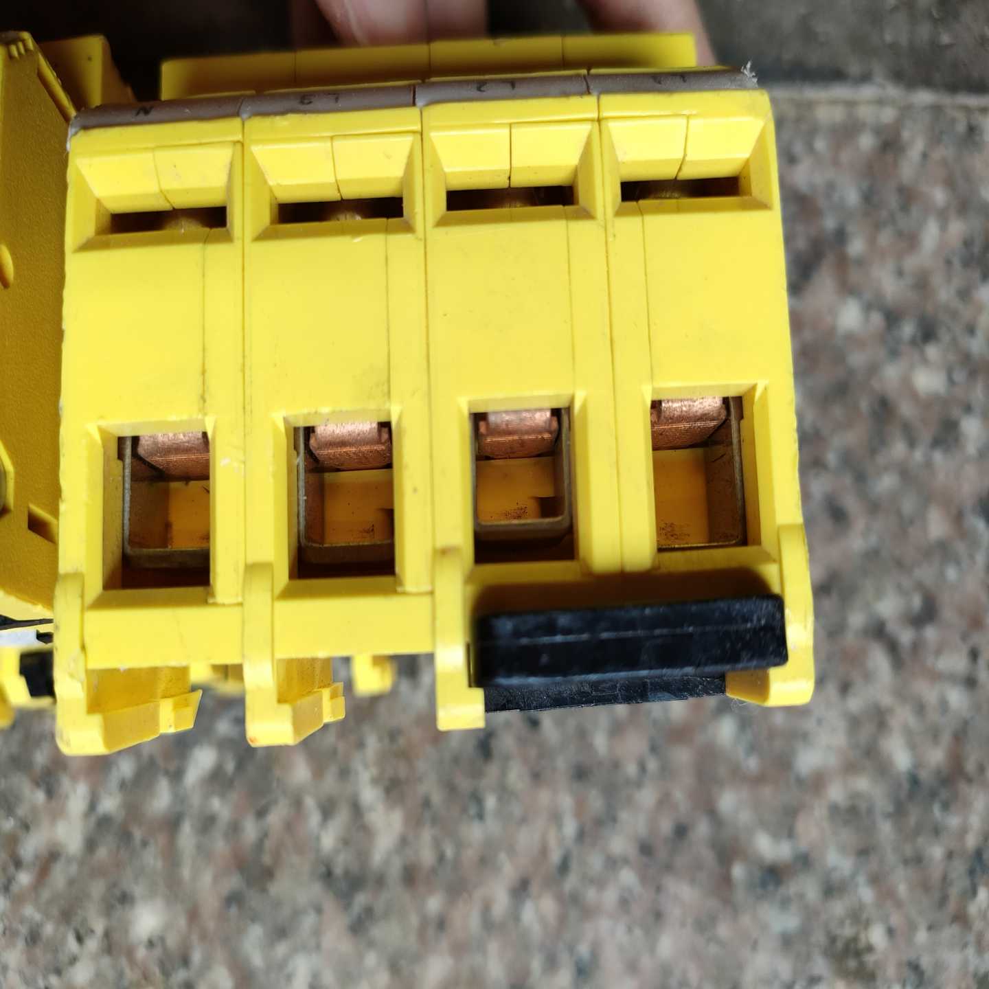 询价德国LEUTRON防雷器EnerPro284Tr浪涌保护4P