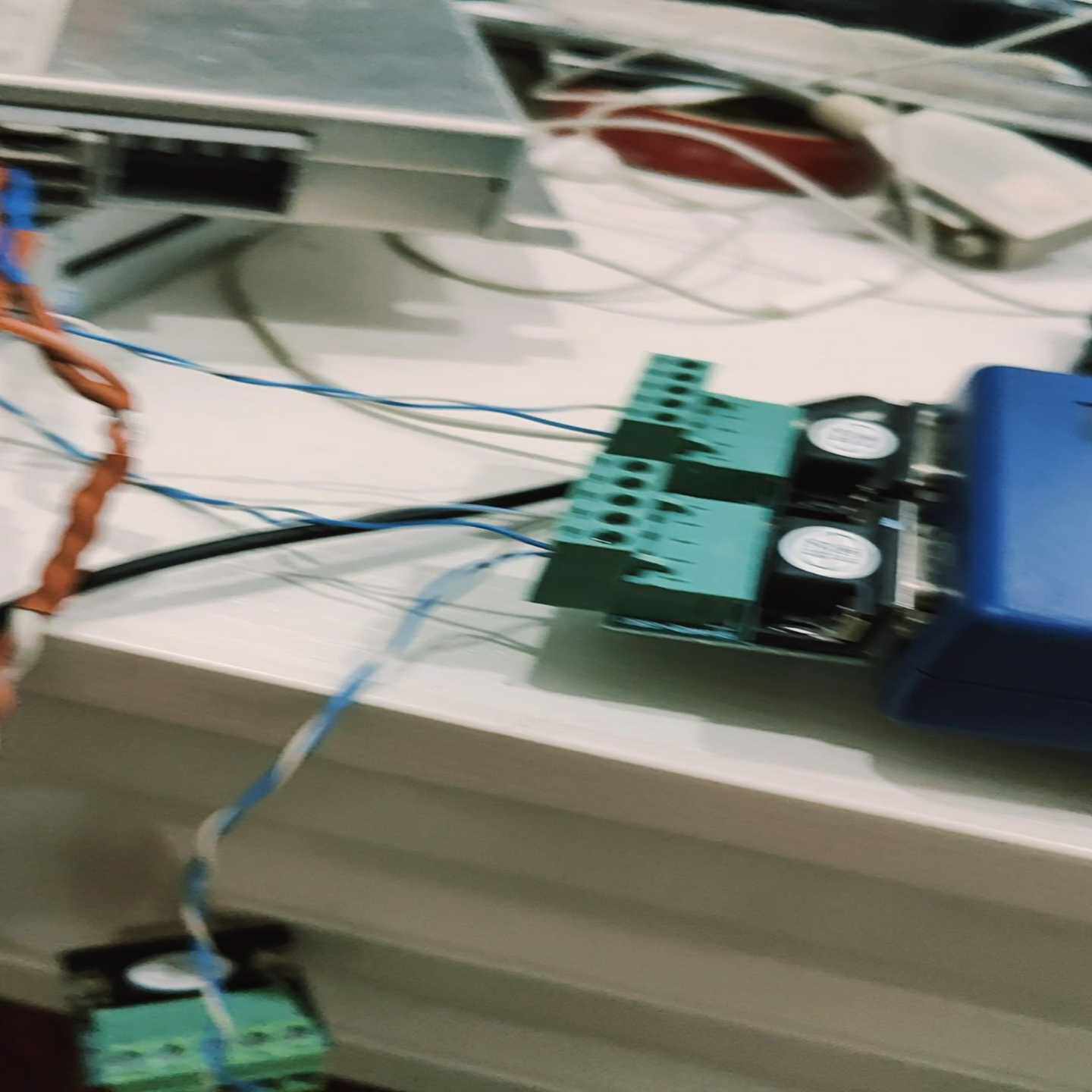 周立功USBCAN，2通道can，品相如图，功能正常，具体看--议价商品