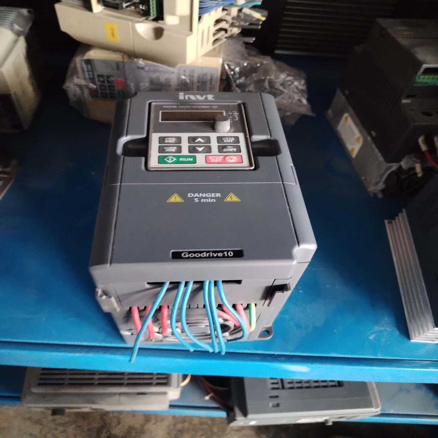 GD10-1R5G-4-B，实物图片，正常拆机，功能包好，有--议价商品